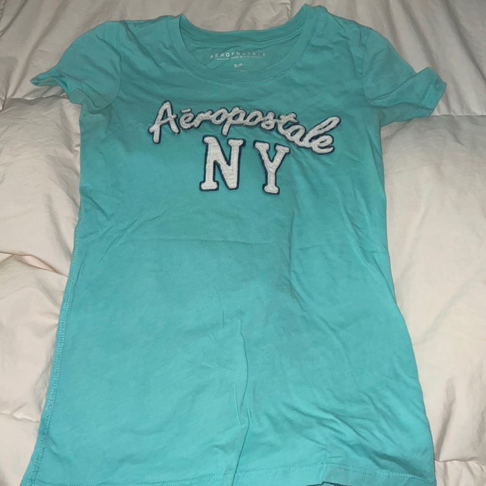 bright blue embroidered aropostale tshirt. worn a few times in good condition.